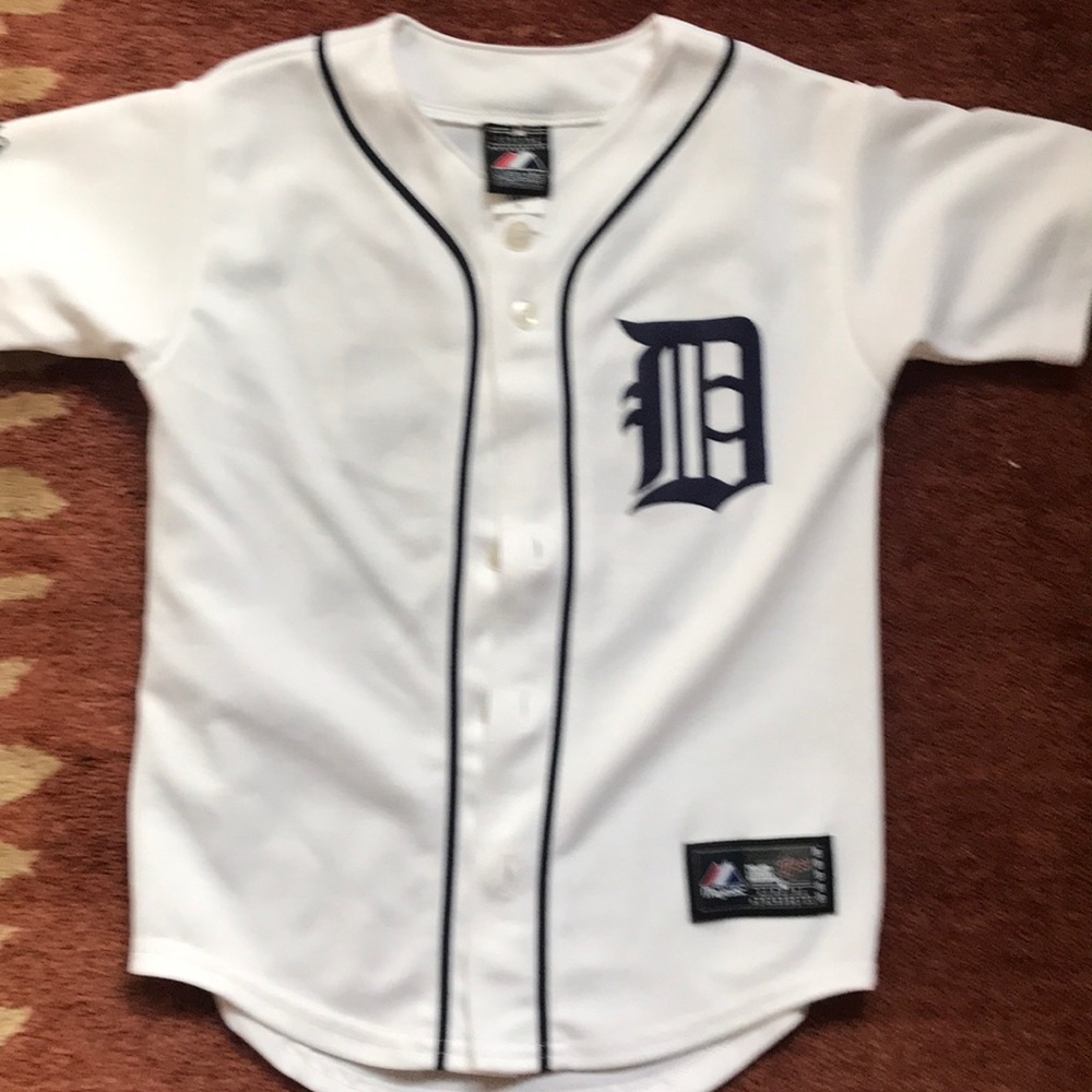 Official Cabrera 24 Tigers button down for boys.